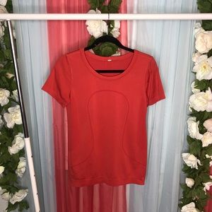 lululemon athletica Relaxed Swiftly Tech short sleeve